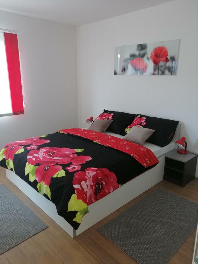 Cosy Apartment Road A6 Фужине Екстер'єр фото
