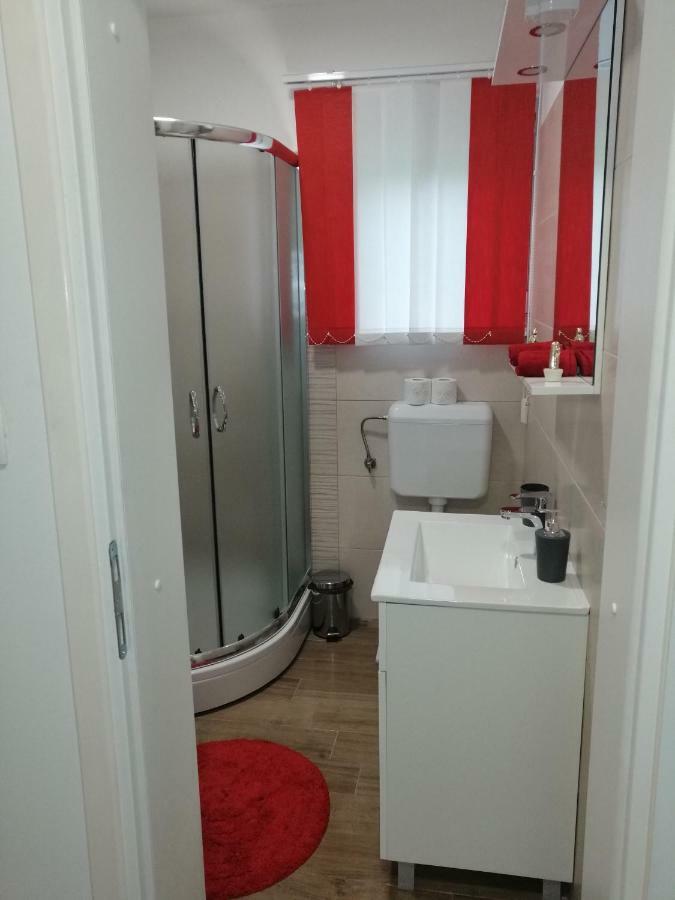 Cosy Apartment Road A6 Фужине Екстер'єр фото