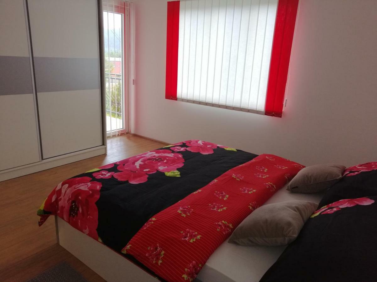 Cosy Apartment Road A6 Фужине Екстер'єр фото