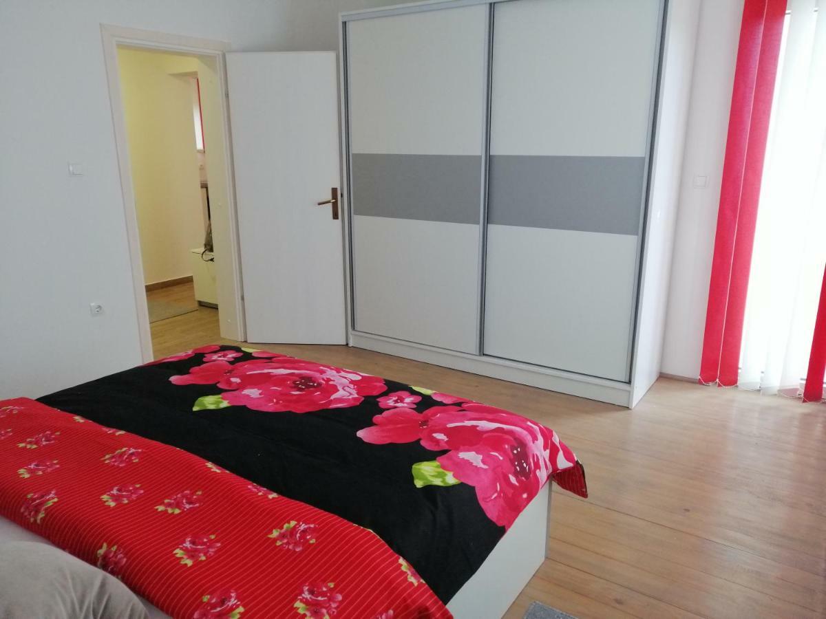 Cosy Apartment Road A6 Фужине Екстер'єр фото