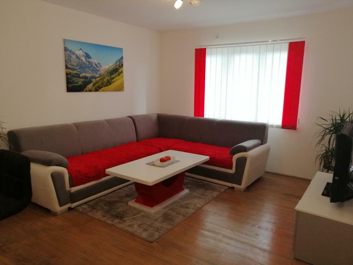 Cosy Apartment Road A6 Фужине Екстер'єр фото